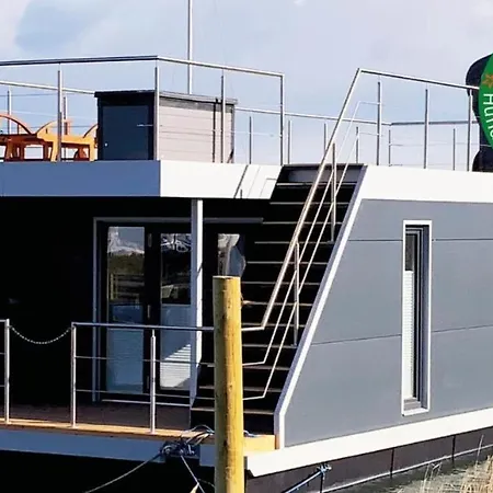 Botel Hausboot Moby Chic Mit Dachterrasse In Kragenaes Auf Lolland/dk Torrig